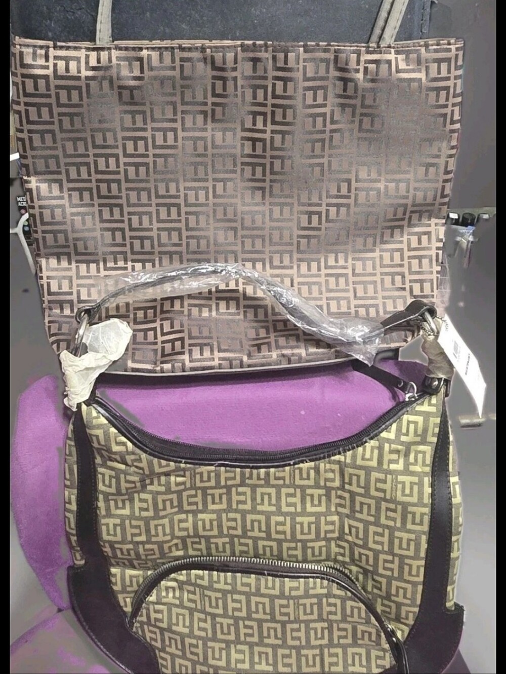 Set Of Two Purses - Picture 2 of 10